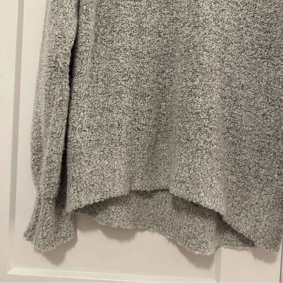 Old Navy Grey Knit Pullover Crewneck Sweater Size Small Women’s - Picture 2 of 10